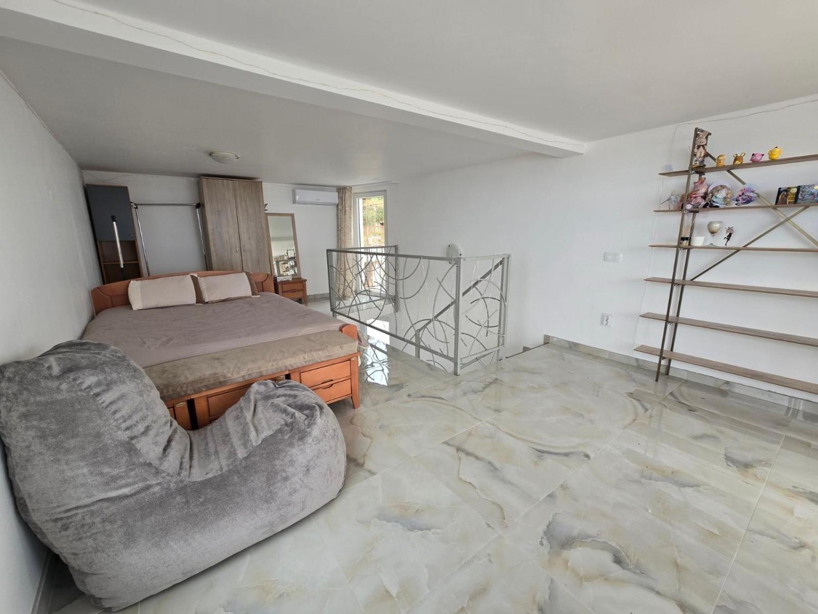 Apartment Light House Dobra Voda Bagian luar foto